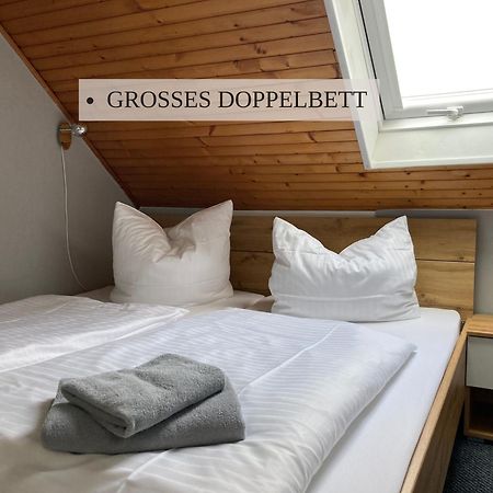 Haus Krabbe Zimmer Ohne Kueche, Fuer 1-2 Personen, Doppelbett, Zentral Gelegen Zwischen Cuxhaven Und Bremerhaven, Hunde Kostenfrei Willkommen, Kostenfreier Parkplatz Wremen Exterior foto