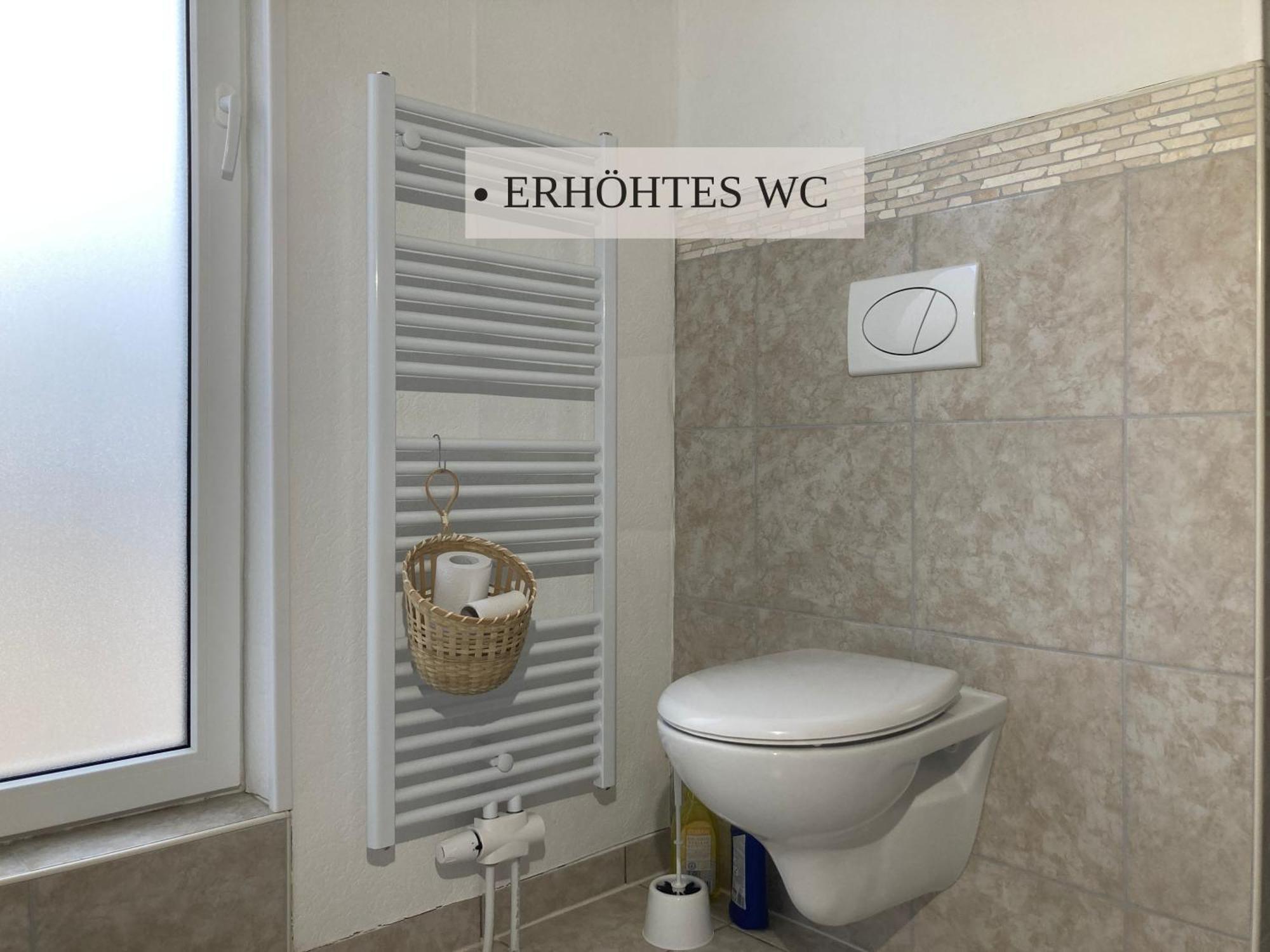 Haus Krabbe Zimmer Ohne Kueche, Fuer 1-2 Personen, Doppelbett, Zentral Gelegen Zwischen Cuxhaven Und Bremerhaven, Hunde Kostenfrei Willkommen, Kostenfreier Parkplatz Wremen Exterior foto